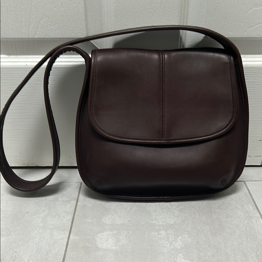 Chic Brown Leather Crossbody Bag